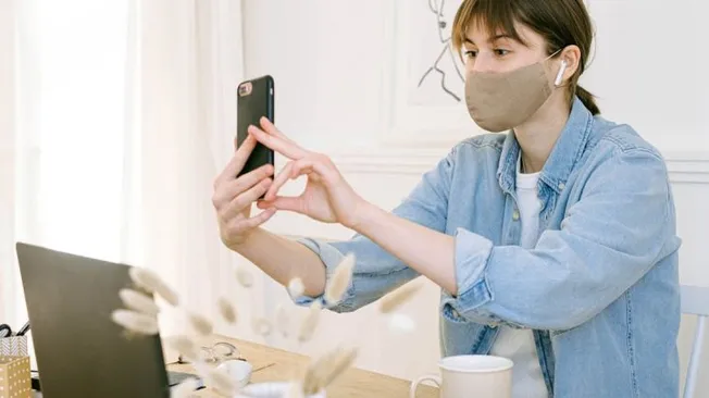 Can Face Masks Help with Acne