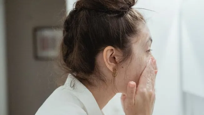 What’s the Best Skincare Routine for Acne-prone Skin