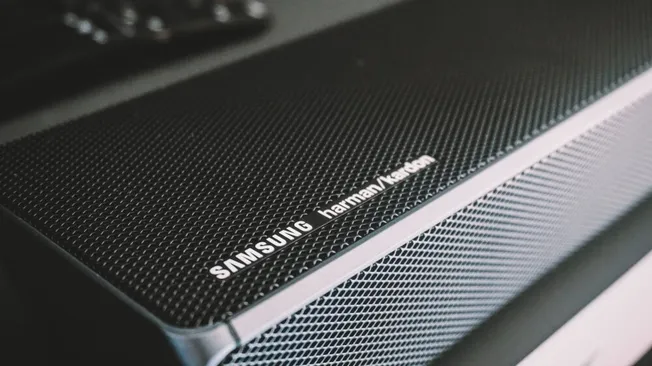 How to Connect a Samsung Subwoofer to a Soundbar