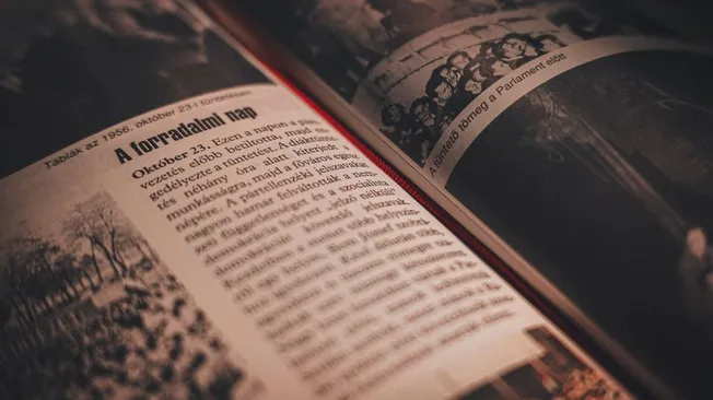 В горах существует жесткое правило — На высоте 6000 метров людей не спасать! Но Евгений не смог пройти мимо умиpающей девушки!