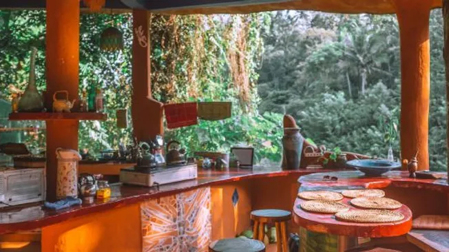 How to Design an Outdoor Kitchen on a Budget?