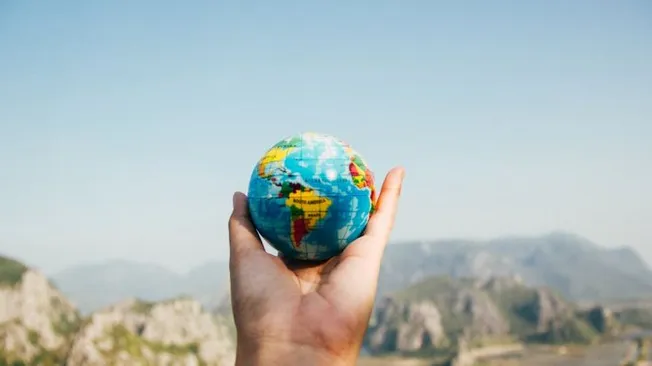What Are the Top Tips for Traveling with Kids