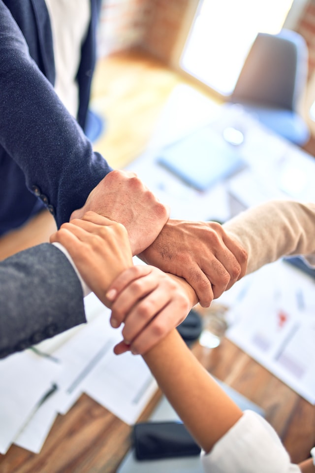 persons holding anothers hands