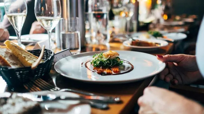 European Dining Etiquette: What You Need to Know