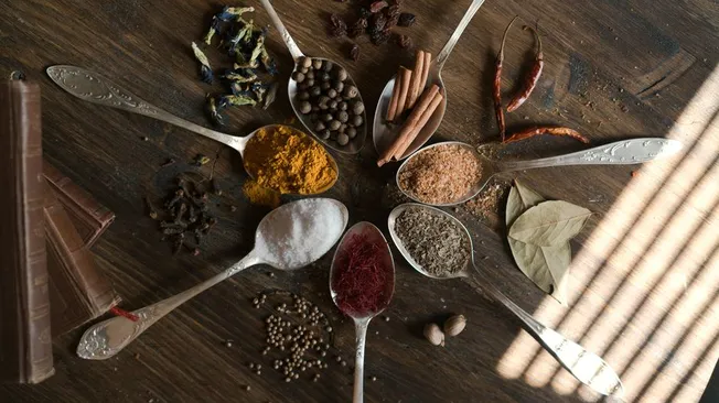 5 специй, которые уничтожают бактерии и укрепляют иммунитет - Готовим вкусно