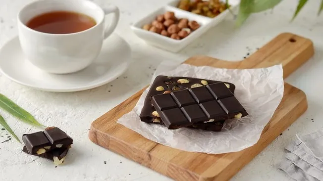 Домашний шоколад — лакомство за 10 минут - Готовим вкусно
