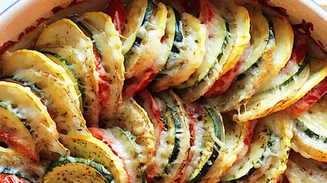 Очень вкусные кабачки запеченные с помидорами и сметаной - Готовим вкусно