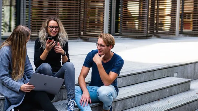How to Manage Student Loan Debt
