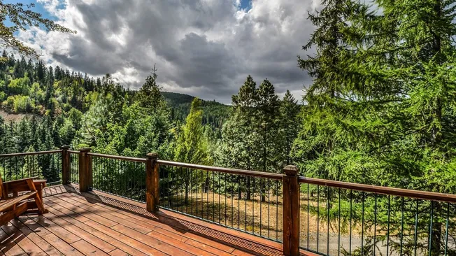 Features of Pine Decking