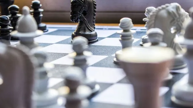 How to Make Effective Decisions as a Leader